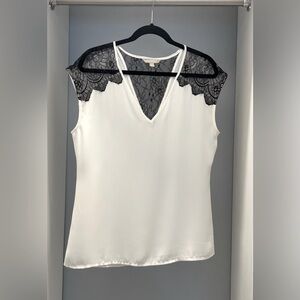 Banana Republic LACE-TRIM TOP Size M